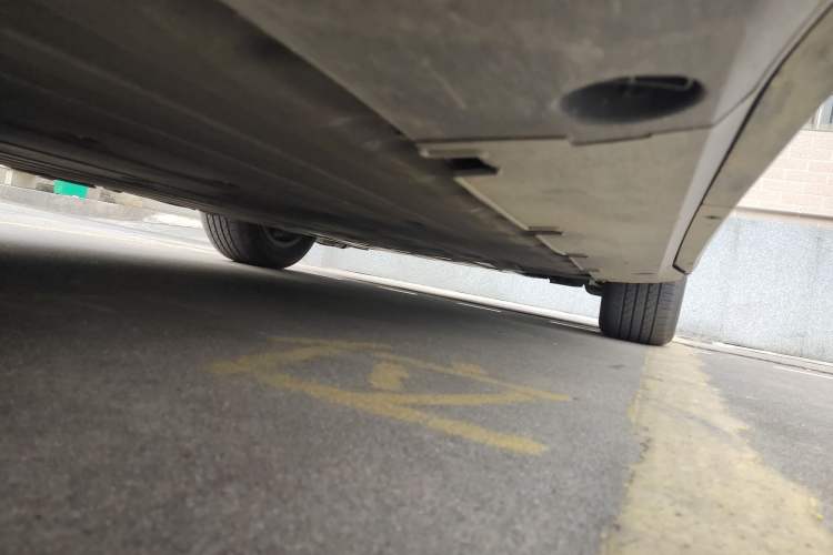 Used XPeng G6 2023 755 Ultra-Long Range Pro Chassis Rear Right