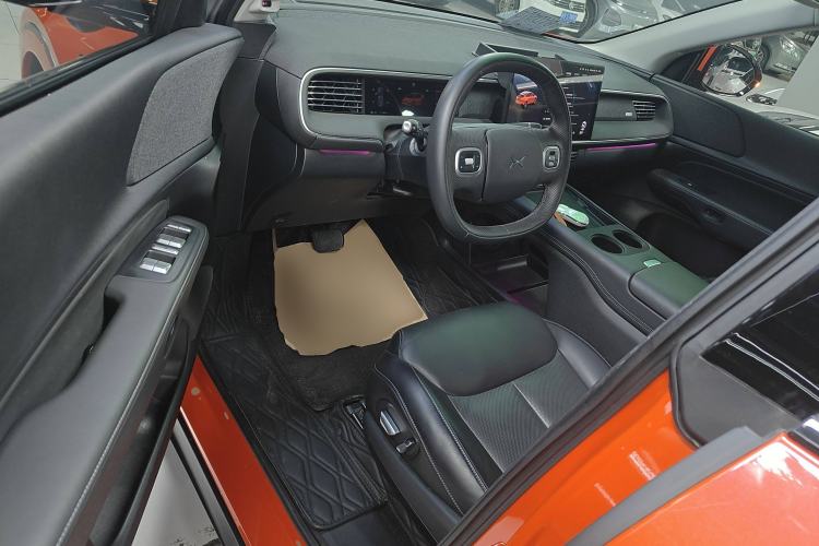 Used XPeng G6 2023 580 Long-Range Max Driver Seat