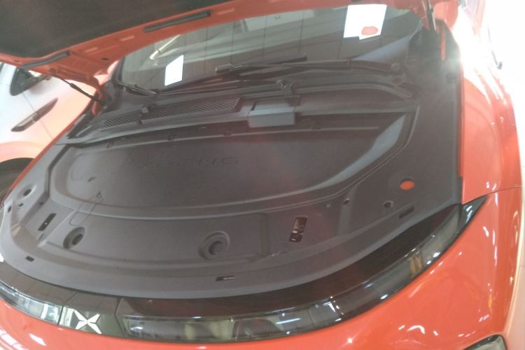 Used XPeng G6 2023 580 Long-Range Pro Engine Bay