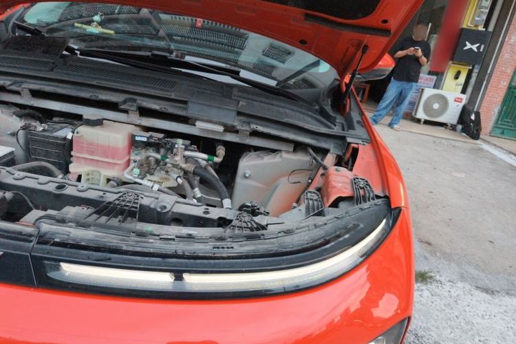 Used XPeng G6 2023 580 Long-Range Pro Engine Bay Left