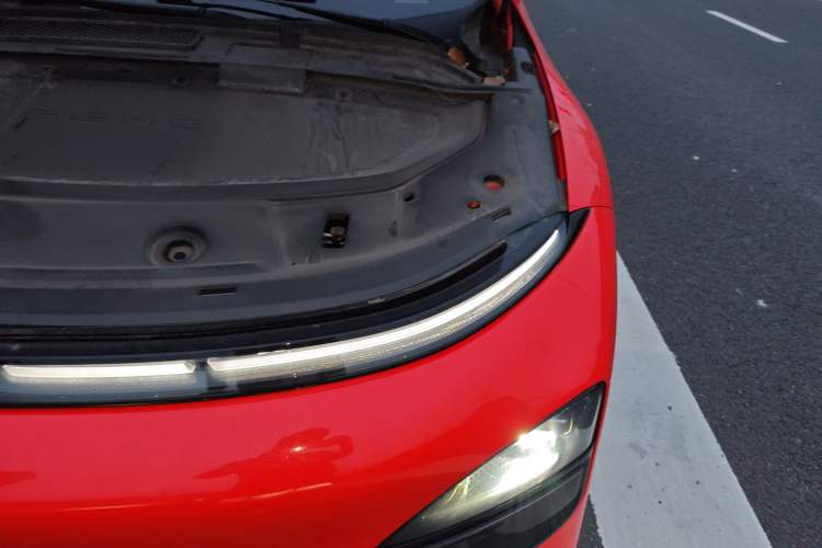 Used XPeng G6 2023 580 Long-Range Pro Engine Bay Left