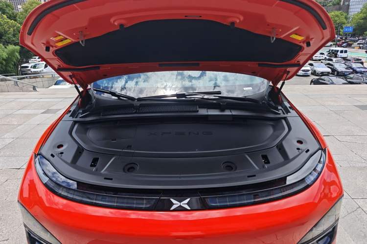 Used XPeng G6 2023 755 Ultra-Long Range Max Engine Bay