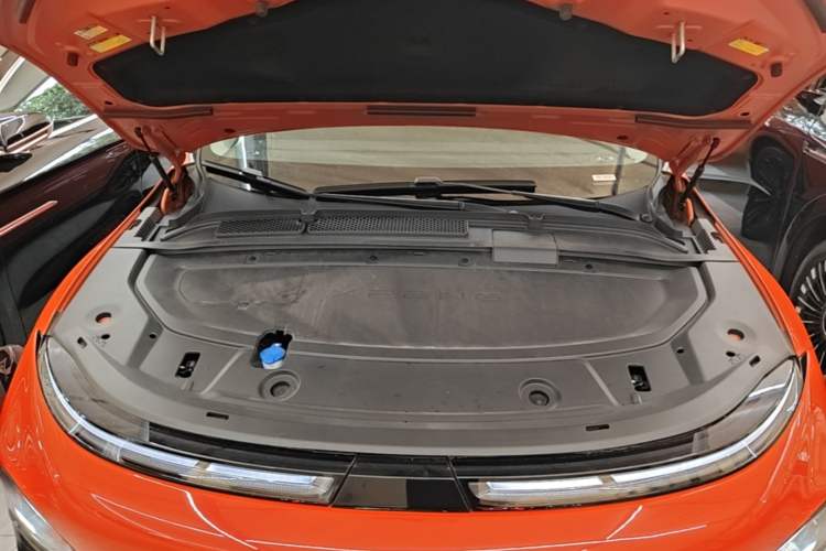 Used XPeng G6 2023 580 Long-Range Max Engine Bay