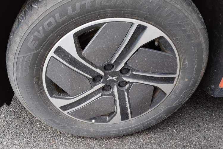 Used XPeng G6 2023 580 Long-Range Pro Exterior 4