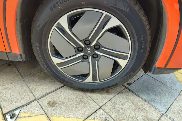 Used XPeng G6 2023 580 Long-Range Pro Exterior 7