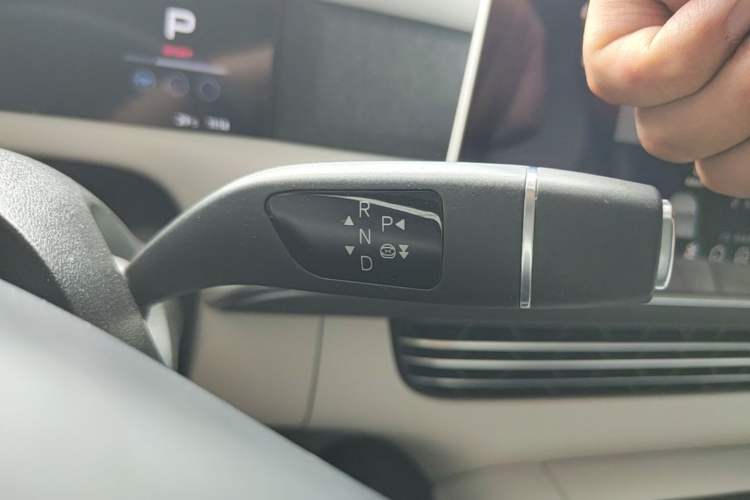 Used XPeng G6 2023 755 Ultra-Long Range Max Gear Lever