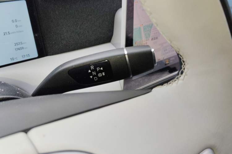 Used XPeng G6 2023 580 Long-Range Pro Gear Lever