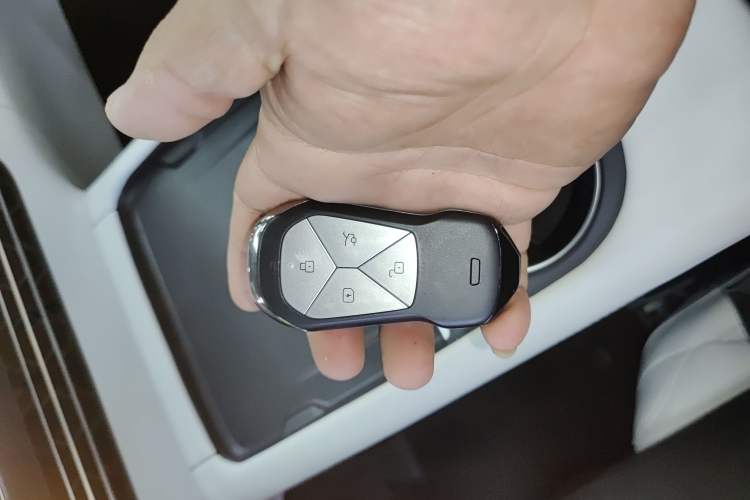 Used XPeng G6 2023 580 Long-Range Max Interior 1