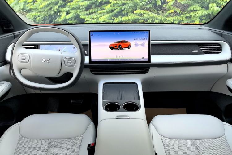 Used XPeng G6 2023 755 Ultra-Long Range Pro Interior 2