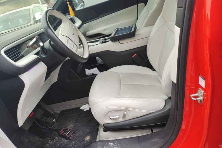 Used XPeng G6 2023 700 Four-Wheel Drive Performance Max Left Front Seat