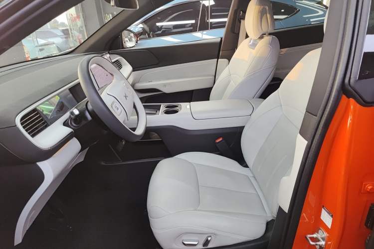 Used XPeng G6 2023 580 Long-Range Max Left Front Seat