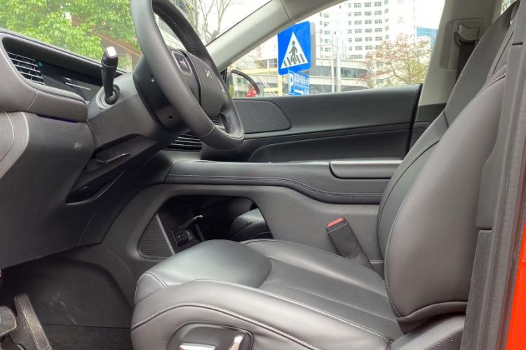 Used XPeng G6 2023 580 Long-Range Pro Left Front Seat