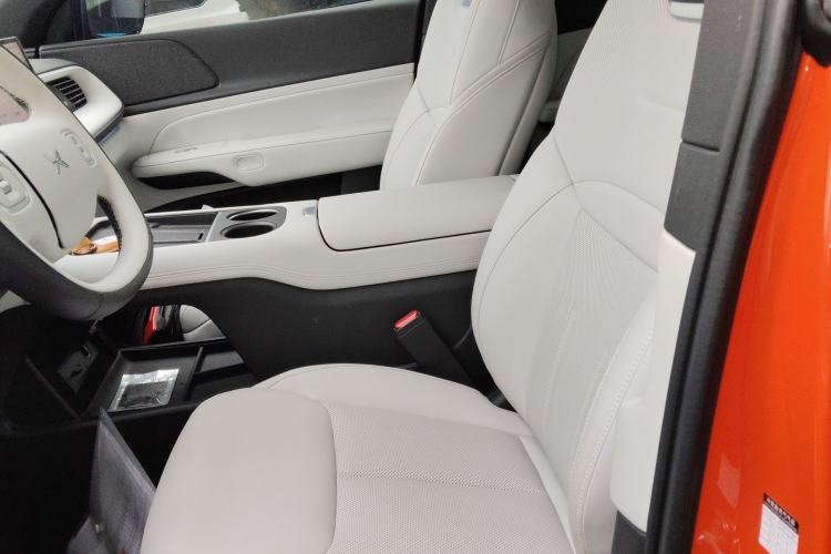 Used XPeng G6 2023 580 Long-Range Pro Left Front Seat