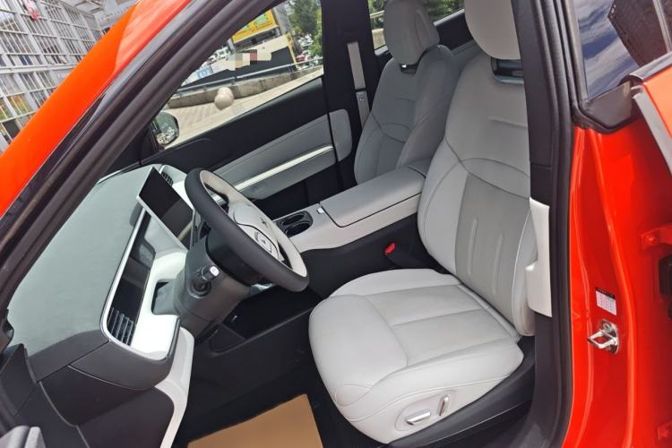 Used XPeng G6 2023 755 Ultra-Long Range Max Left Front Seat