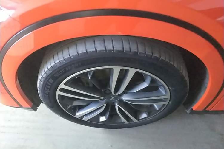 Used XPeng G6 2023 700 Four-Wheel Drive Performance Max Left Front Wheel Hub