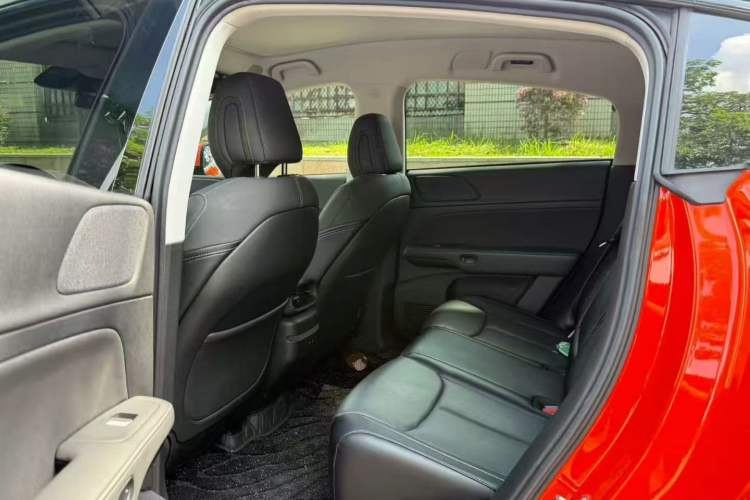 Used XPeng G6 2023 580 Long-Range Max Left Rear Seat