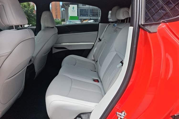 Used XPeng G6 2023 755 Ultra-Long Range Max Left Rear Seat
