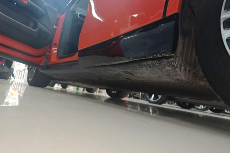 Used XPeng G6 2023 580 Long-Range Pro Left Side Sill