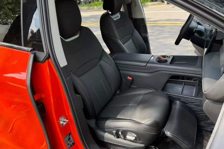 Used XPeng G6 2023 580 Long-Range Max Right Front Seat