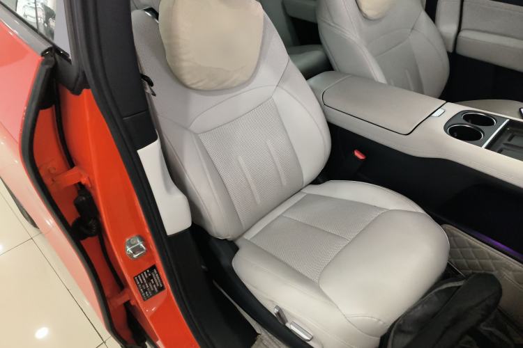 Used XPeng G6 2023 580 Long-Range Pro Right Front Seat