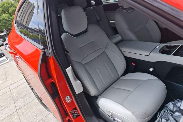 Used XPeng G6 2023 755 Ultra-Long Range Max Right Front Seat