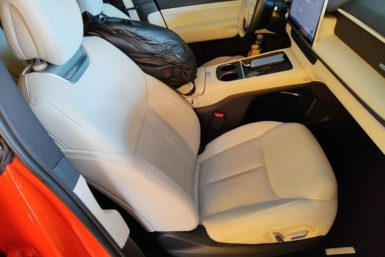 Used XPeng G6 2023 755 Ultra-Long Range Pro Right Front Seat