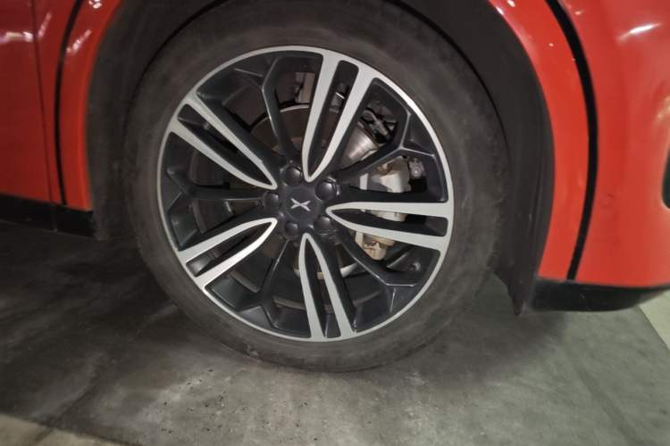 Used XPeng G6 2023 700 Four-Wheel Drive Performance Max Right Front Wheel Hub