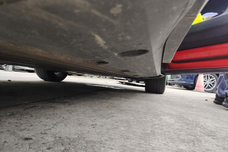 Used XPeng G6 2023 700 Four-Wheel Drive Performance Max Right Side Sill