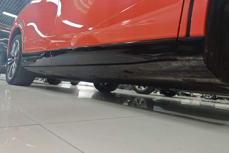 Used XPeng G6 2023 580 Long-Range Pro Right Side Sill