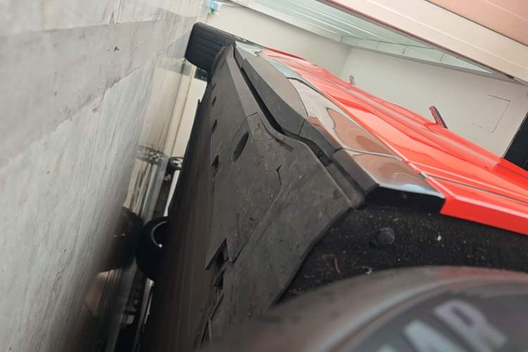 Used XPeng G6 2023 580 Long-Range Pro Right Side Sill