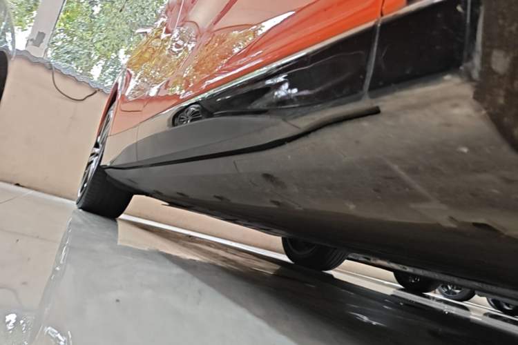 Used XPeng G6 2023 580 Long-Range Max Right Side Sill