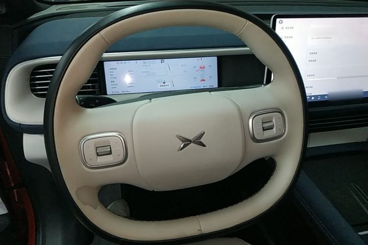 Used XPeng G6 2023 755 Ultra-Long Range Max Steering Wheel