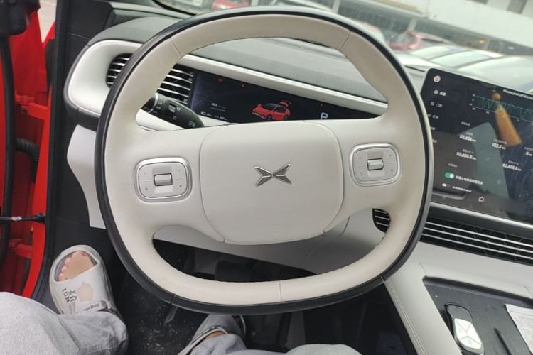 Used XPeng G6 2023 700 Four-Wheel Drive Performance Max Steering Wheel