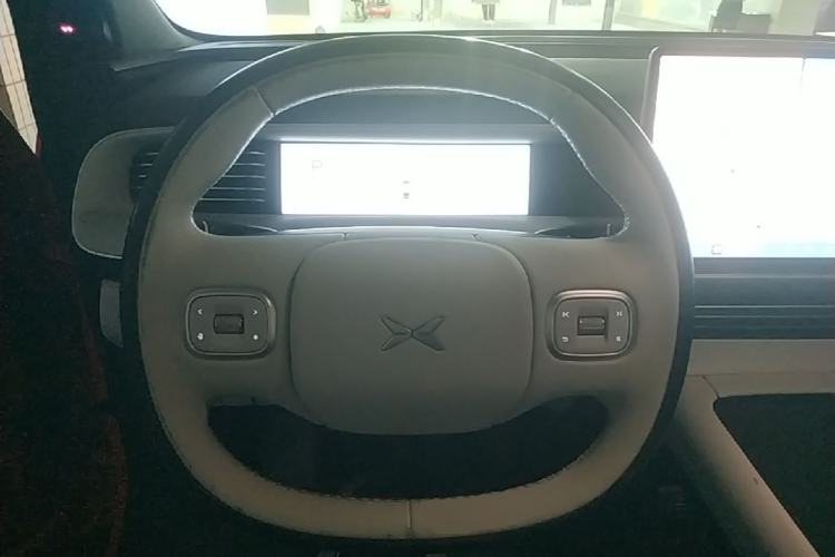 Used XPeng G6 2023 700 Four-Wheel Drive Performance Max Steering Wheel