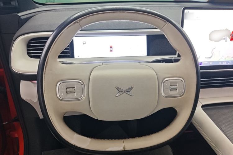 Used XPeng G6 2023 700 Four-Wheel Drive Performance Max Steering Wheel