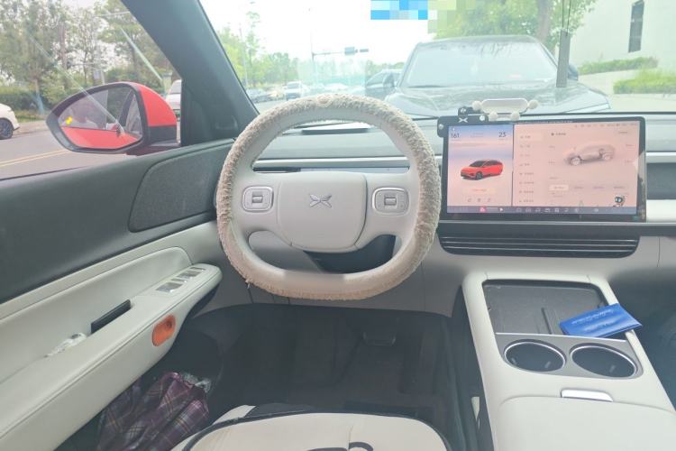 Used XPeng G6 2023 580 Long-Range Max Steering Wheel