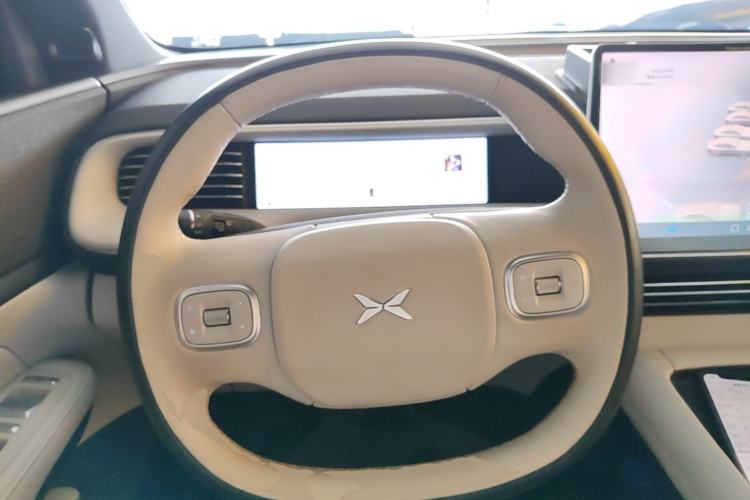 Used XPeng G6 2023 755 Ultra-Long Range Pro Steering Wheel