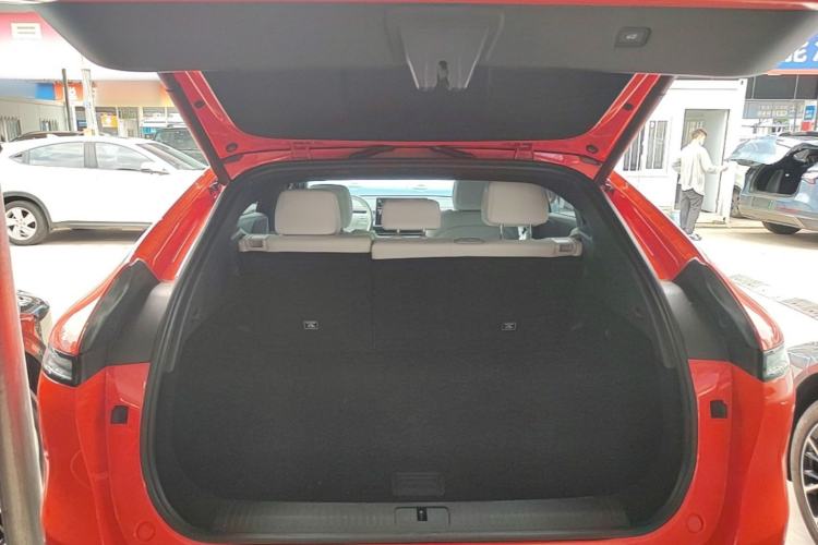 Used XPeng G6 2023 755 Ultra-Long Range Max Trunk