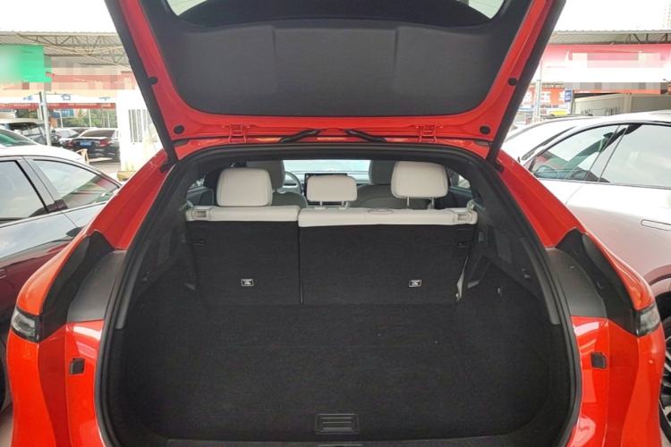 Used XPeng G6 2023 755 Ultra-Long Range Max Trunk