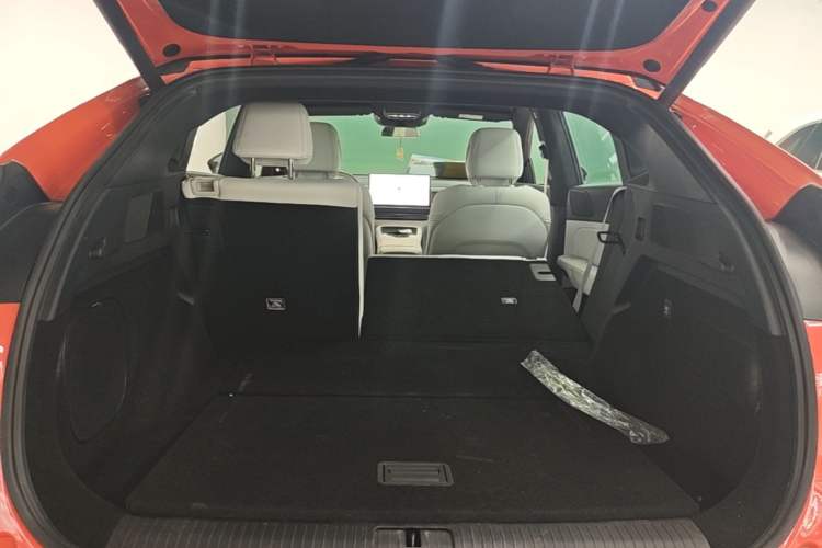 Used XPeng G6 2023 700 Four-Wheel Drive Performance Max Trunk