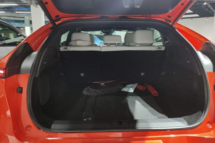 Used XPeng G6 2023 580 Long-Range Pro Trunk