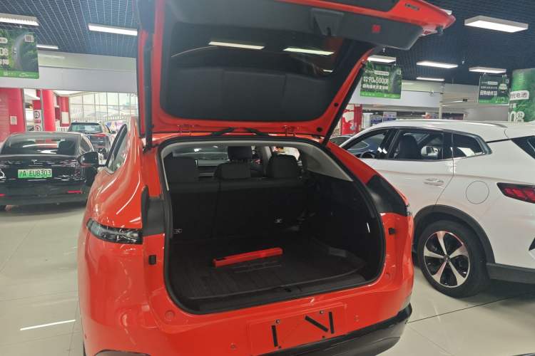 Used XPeng G6 2023 580 Long-Range Pro Trunk