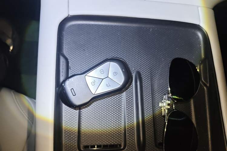 Used XPeng G6 2023 700 Four-Wheel Drive Performance Max Vehicle Key
