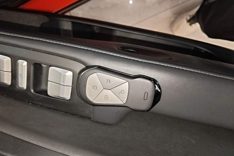 Used XPeng G6 2023 580 Long-Range Pro Vehicle Key