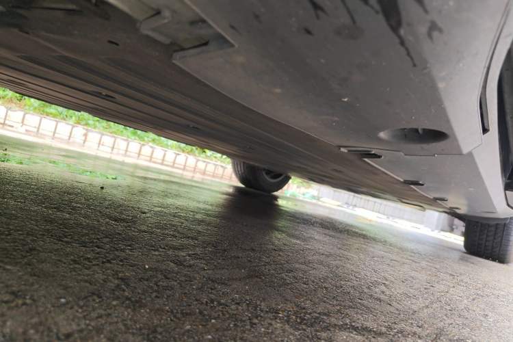 Used XPeng G6 2023 755 Ultra-Long Range Max Chassis Front Left