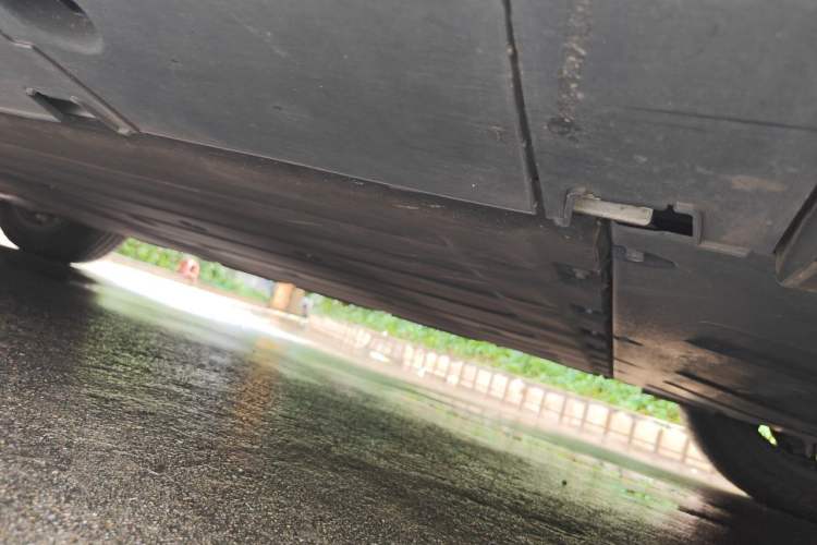 Used XPeng G6 2023 755 Ultra-Long Range Max Chassis Rear Left