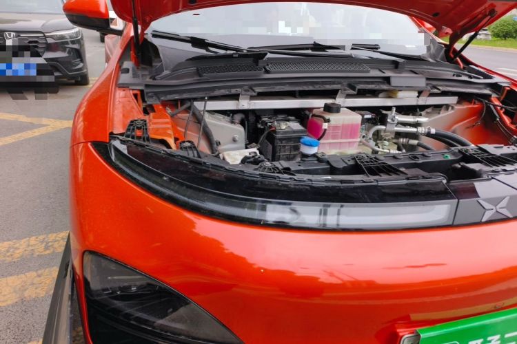 Used XPeng G6 2023 580 Long-Range Pro Engine Bay Right