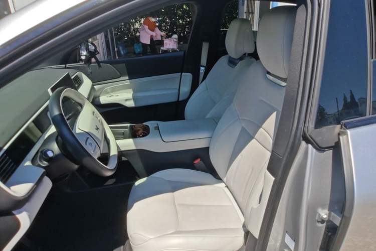 Used XPeng G6 2023 755 Ultra-Long Range Max Left Front Seat