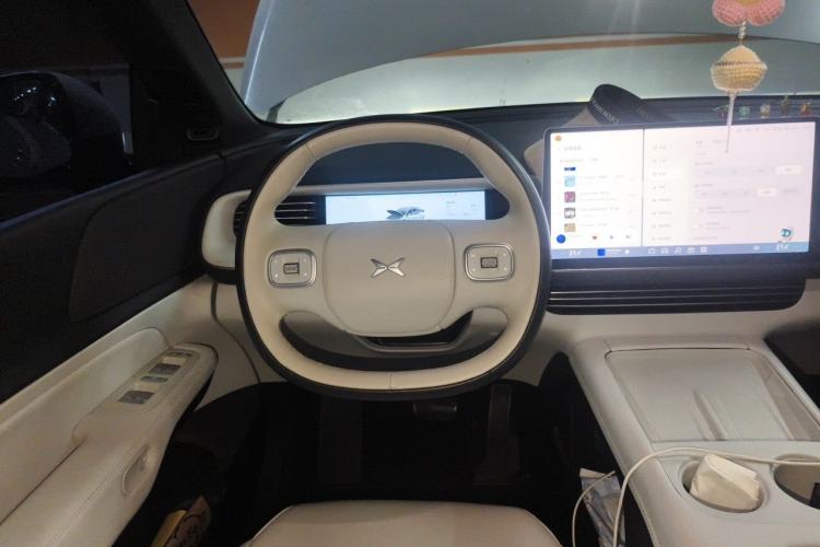 Used XPeng G6 2023 580 Long-Range Pro Steering Wheel