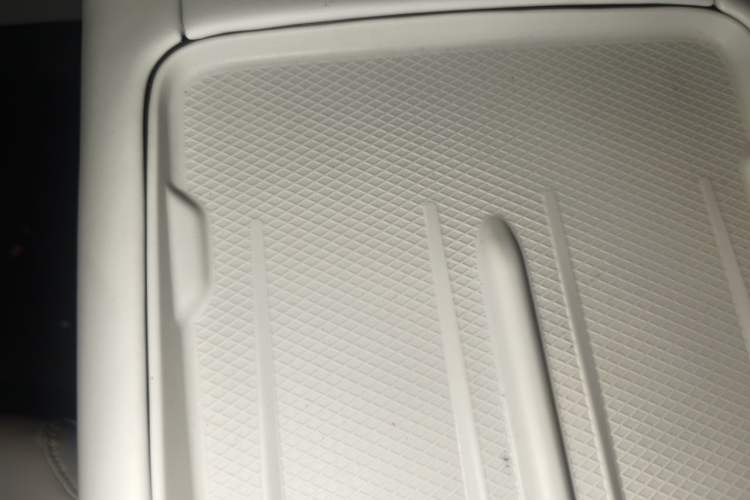 Used XPeng G6 2023 580 Long-Range Pro Vehicle Key